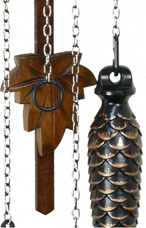 機械式モデルは金メッキチェーンになります